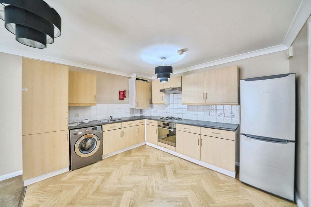 Property photo 3 of 14 Pbox-Img.Jpg