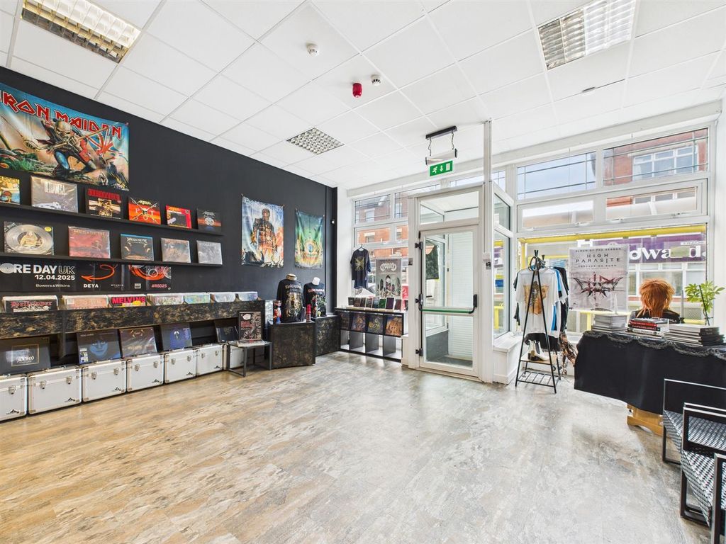 Property photo 3 of 12 Cam03604G0-Pr0203-Still003.Jpg