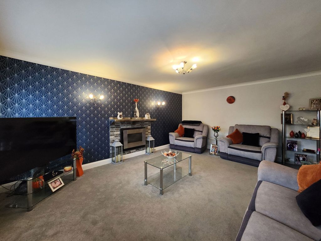 Property photo 3 of 23