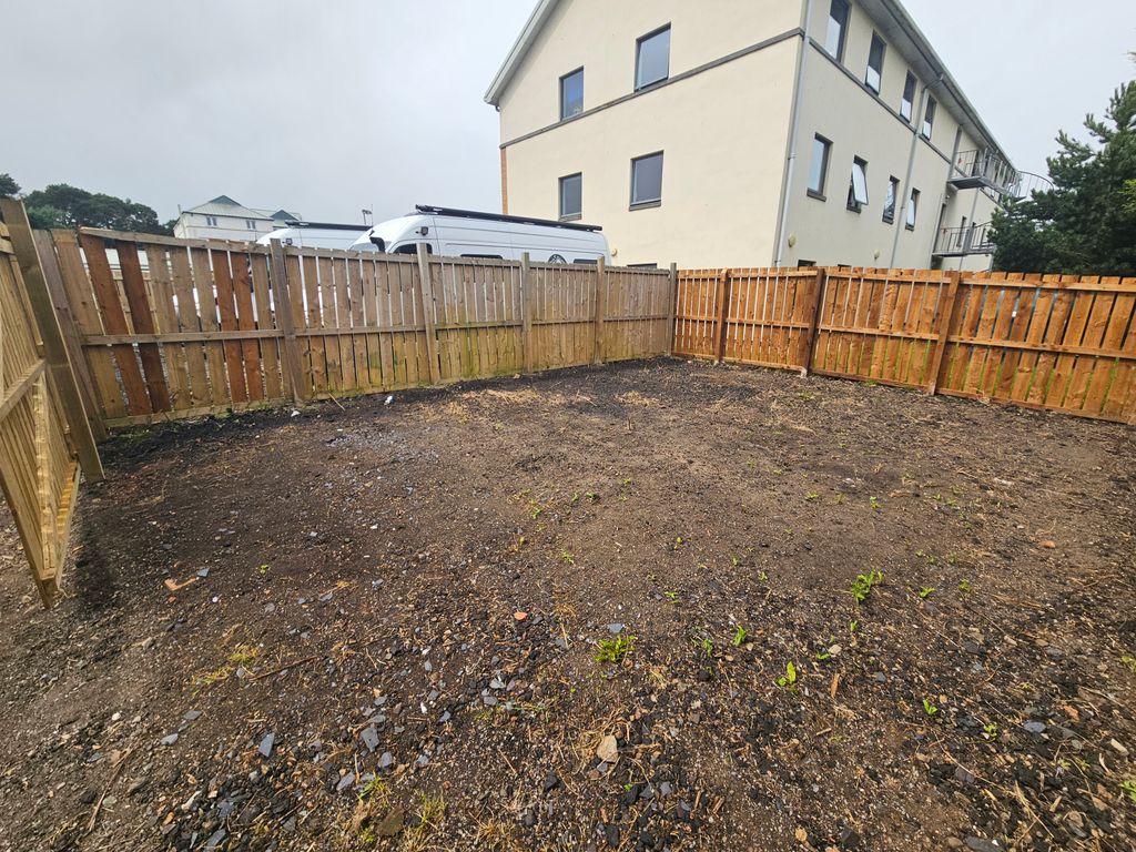 Property photo 3 of 3