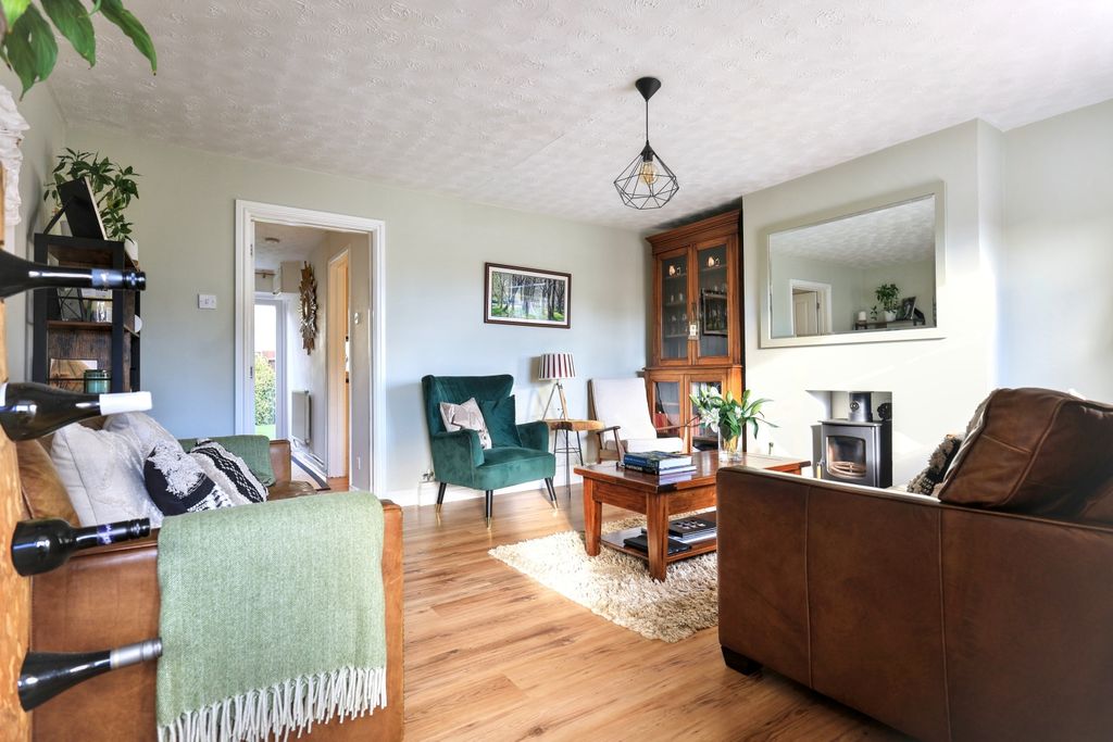 Property photo 2 of 19 Img_5703