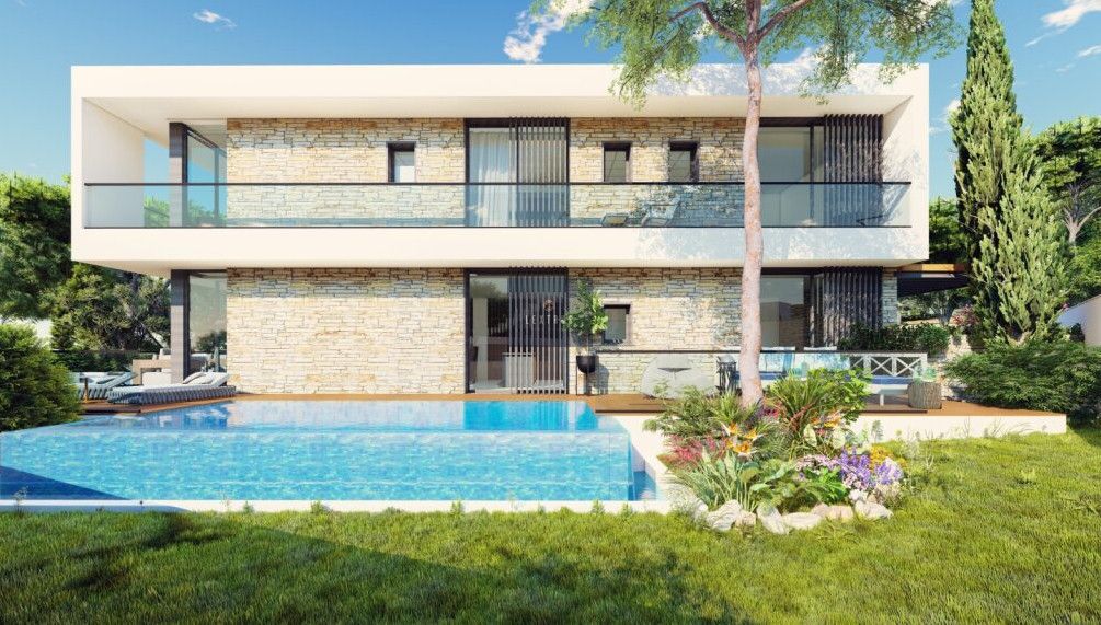 Property photo 1 of 3