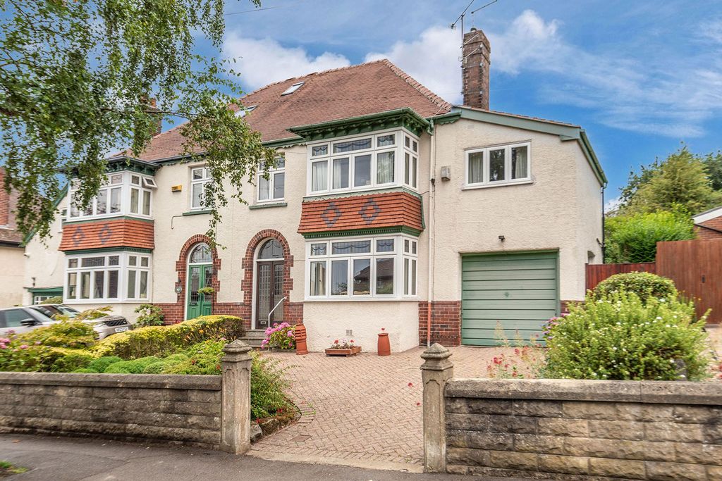 Property photo 1 of 30