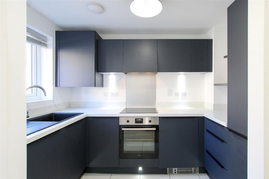 Property photo 2 of 14 Img_1864.Jpg