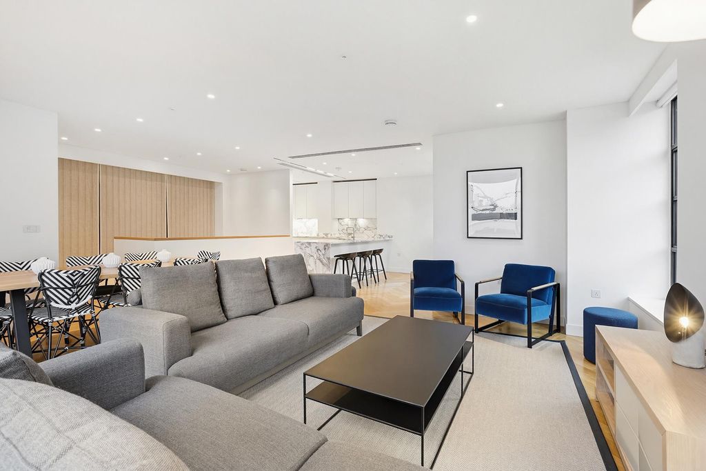 Property photo 3 of 10 Image