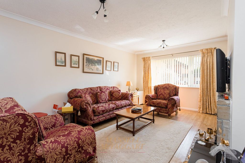 Property photo 3 of 16
