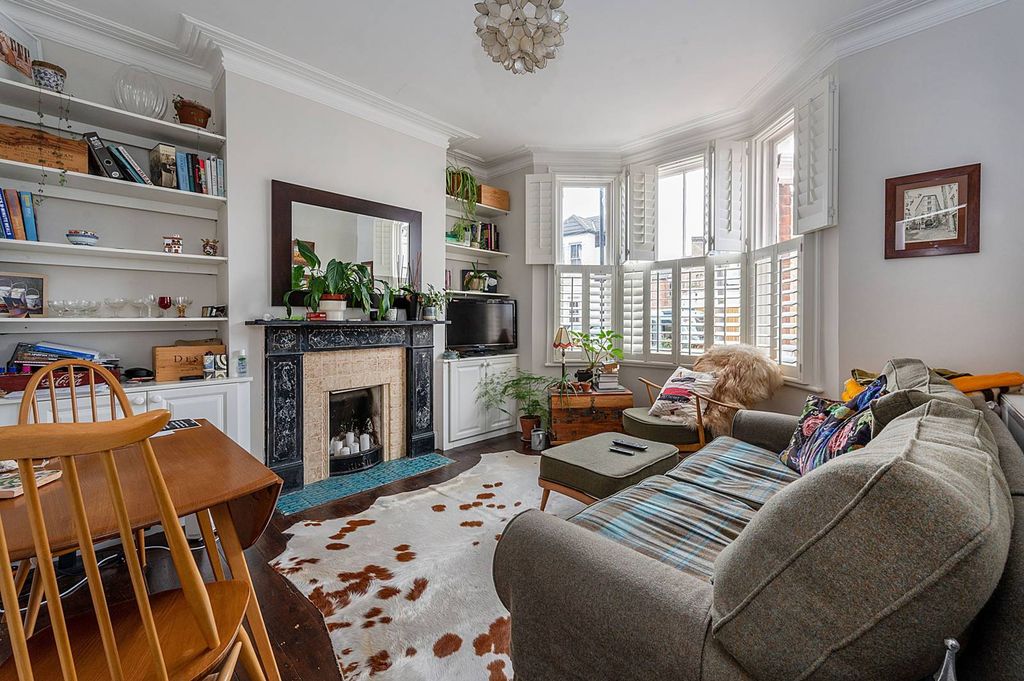 Property photo 1 of 8