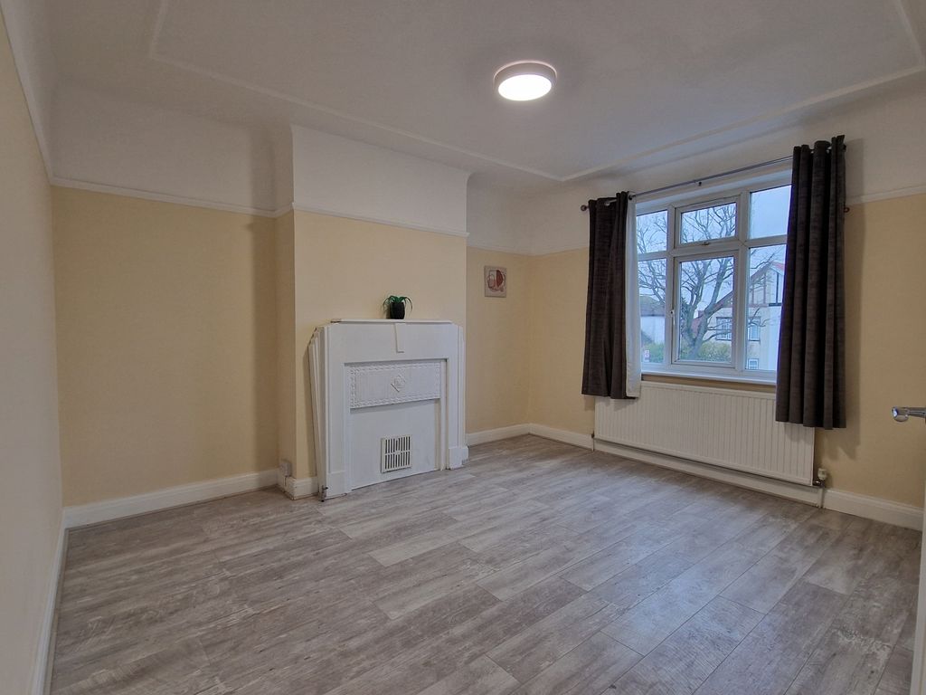 Property photo 1 of 8 20250220_111033