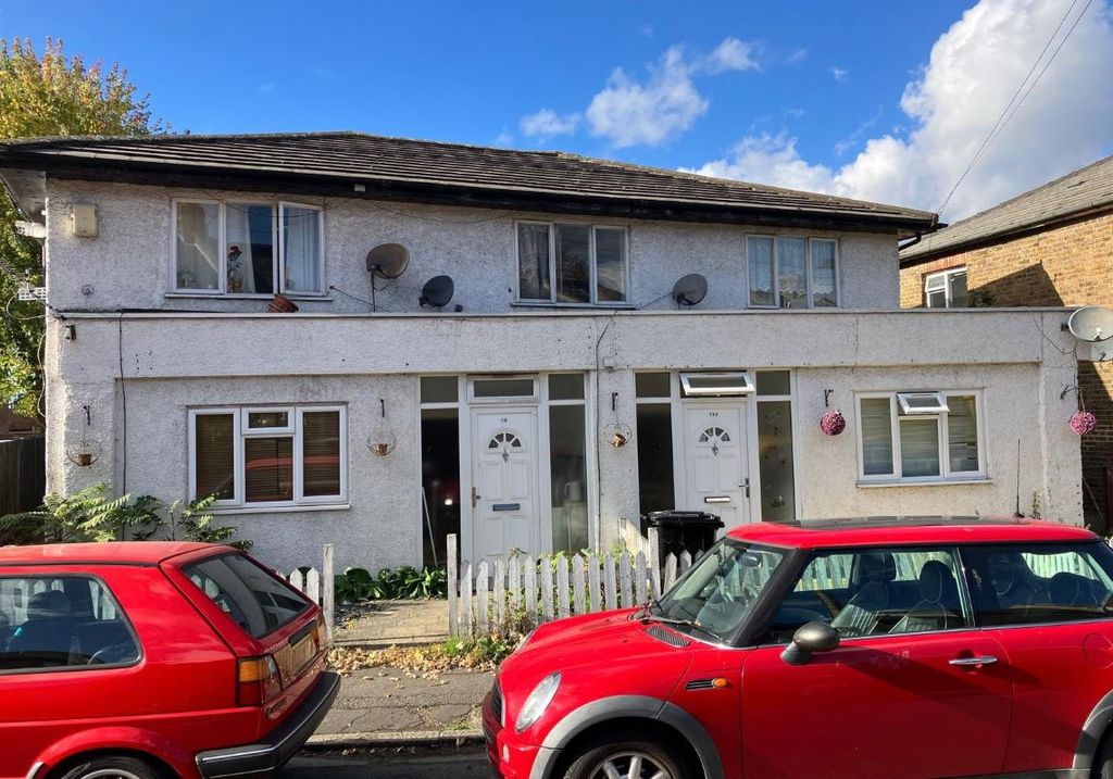 Property photo 1 of 2