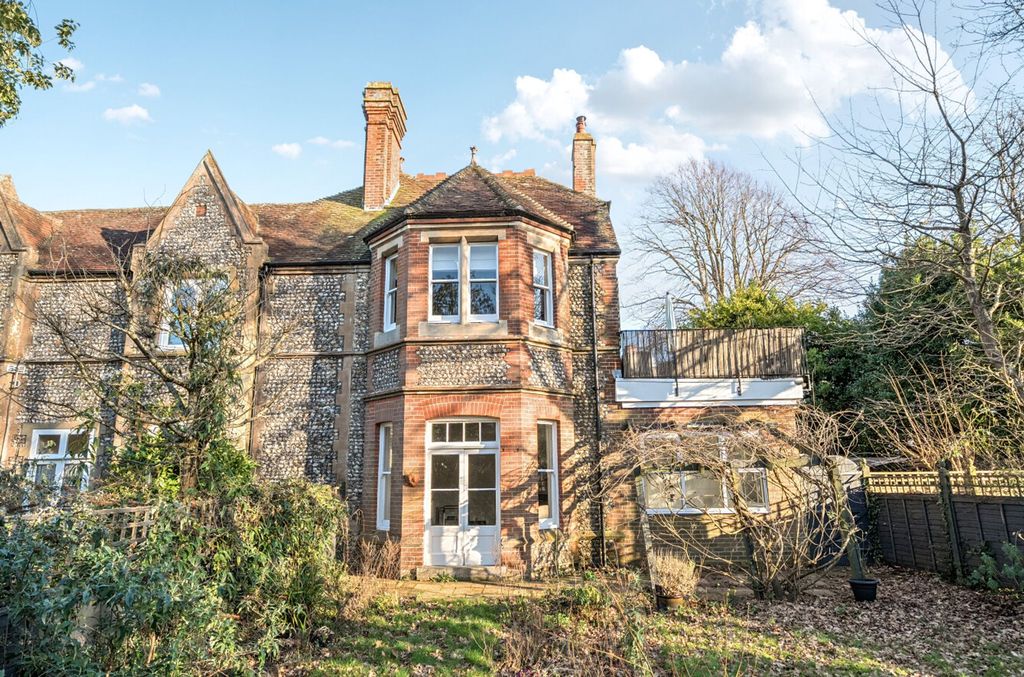 Property photo 1 of 18