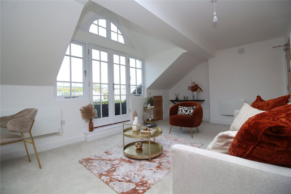 Property photo 3 of 12 Picture No. 15