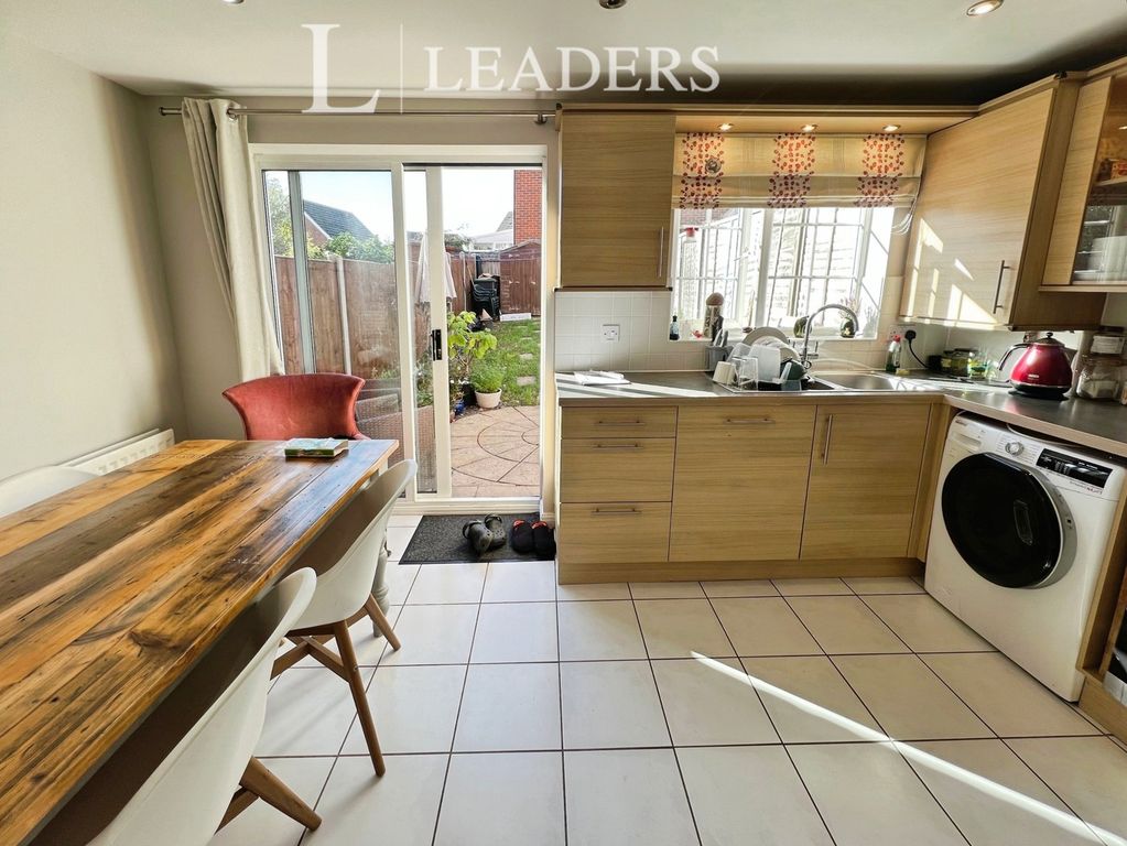Property photo 3 of 11 Pbox-Img.Jpg