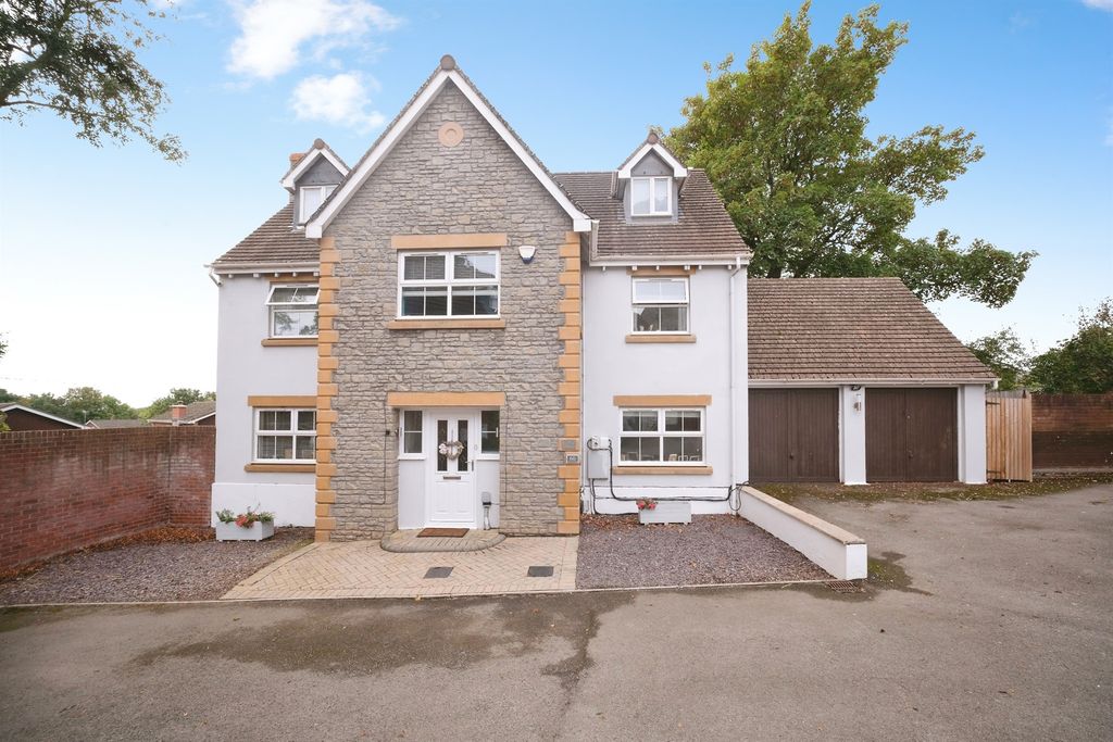 Property photo 1 of 38