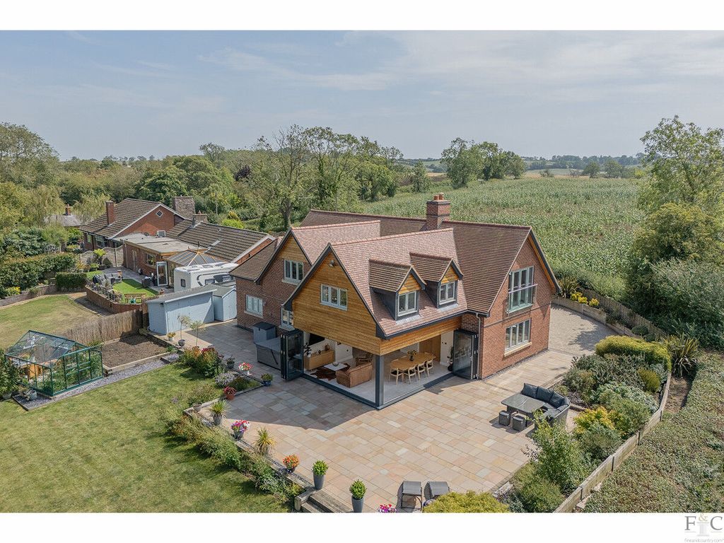 Property photo 1 of 48