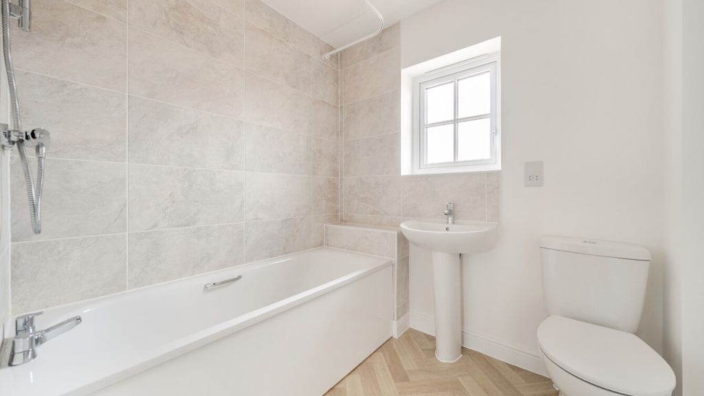 Property photo 3 of 4