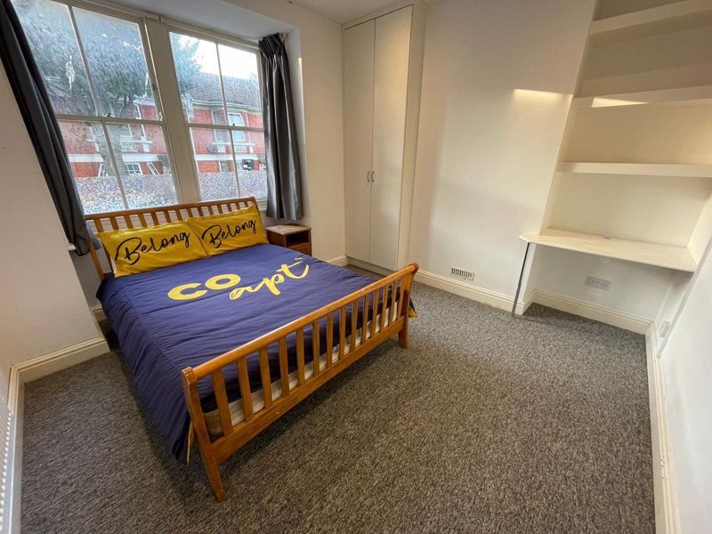 Property photo 1 of 14 Photo 16