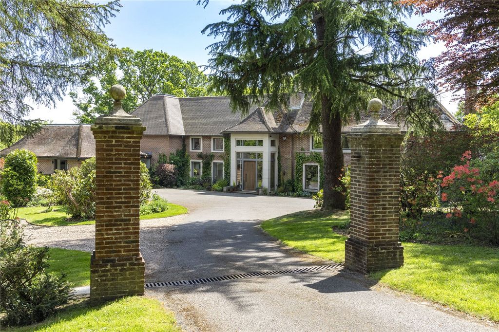 Property photo 1 of 24 Parrock Place