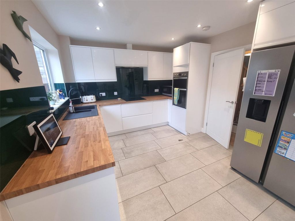 Property photo 3 of 15 Picture No. 05