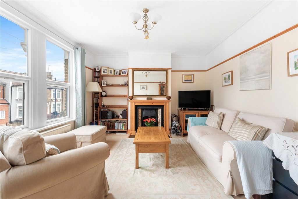 Property photo 2 of 10 Picture No. 27