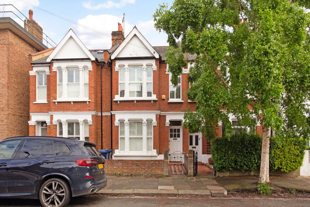 Property photo 2 of 12 12 Kent