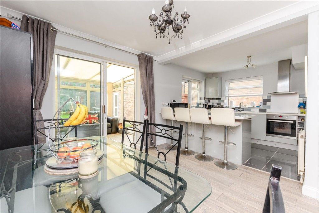 Property photo 3 of 13 Dining Area