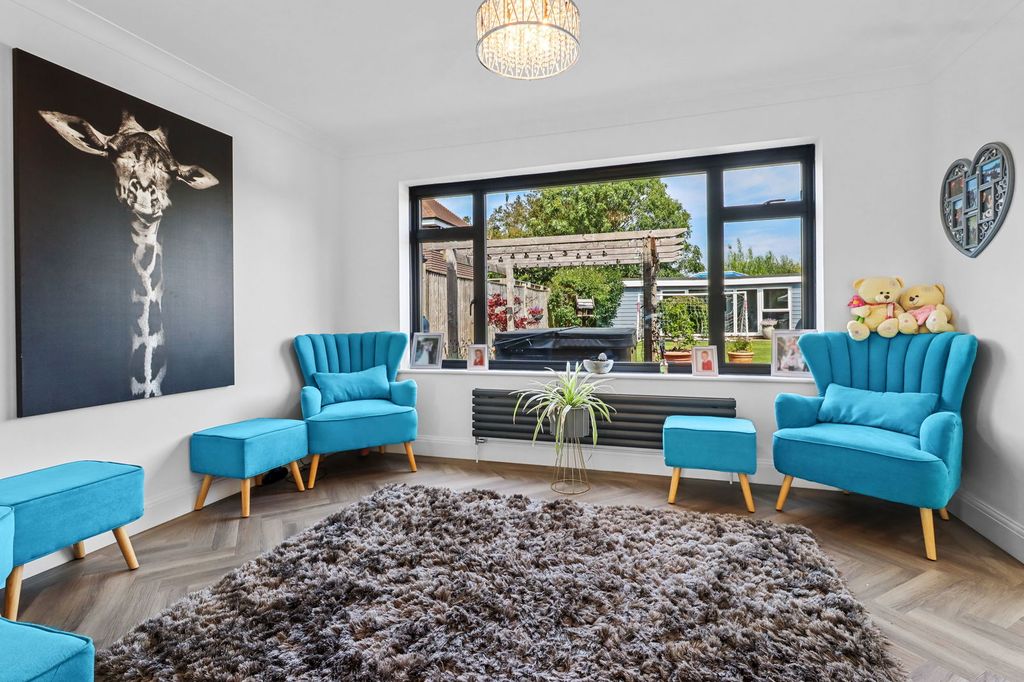 Property photo 3 of 56