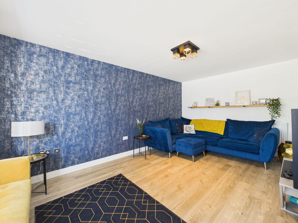 Property photo 2 of 29