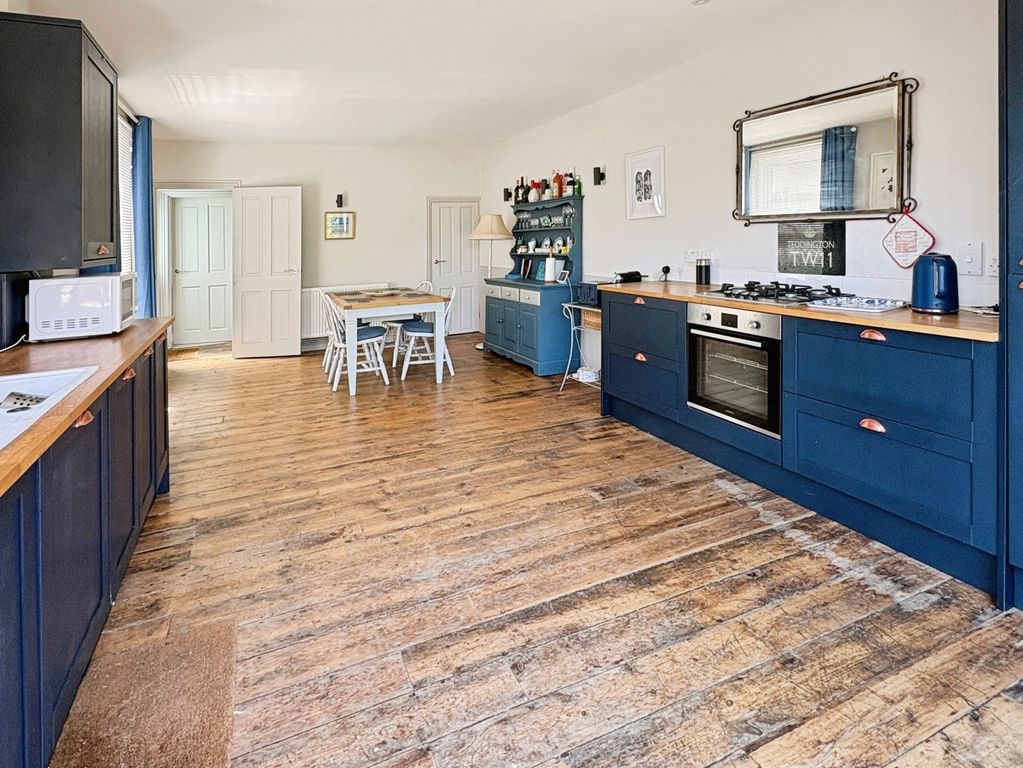 Property photo 2 of 14 Kitchen/Dining