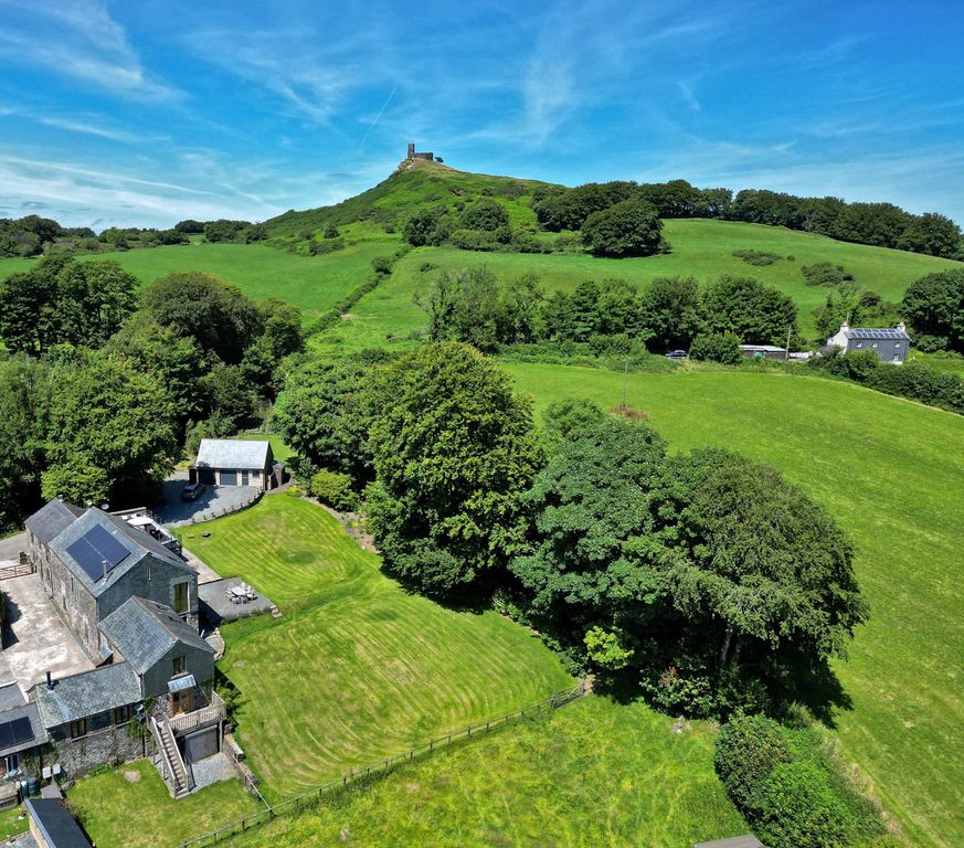 Property photo 2 of 26 Image