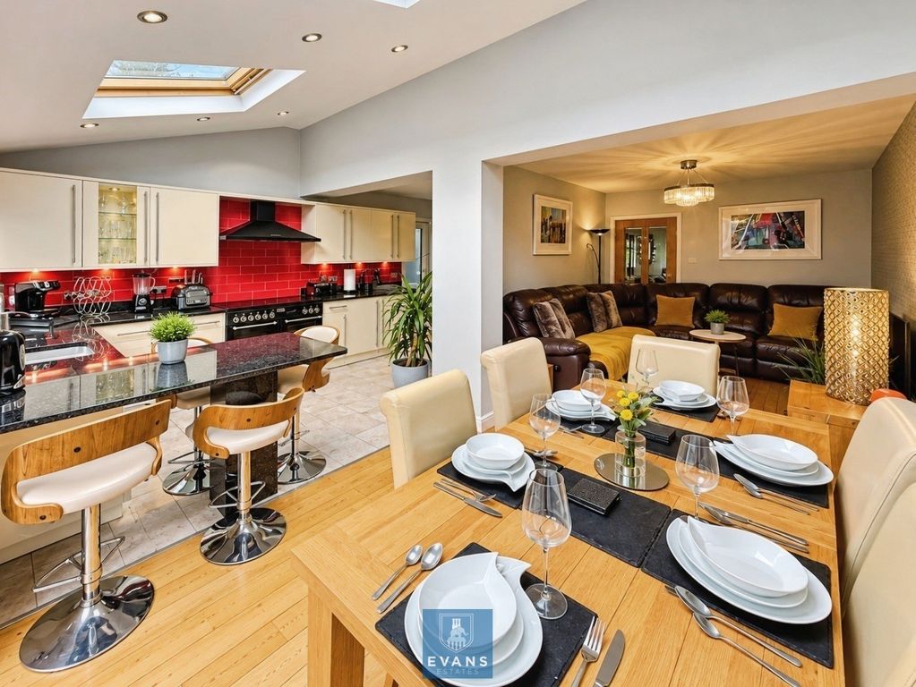 Property photo 3 of 26 Extended Refitted Kitchen