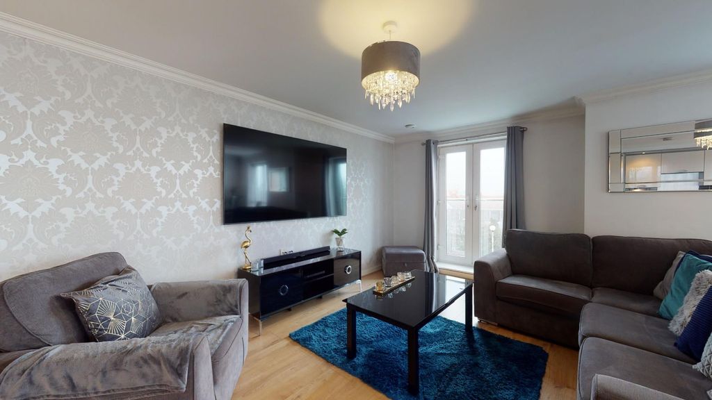 Property photo 2 of 11 Picture 2