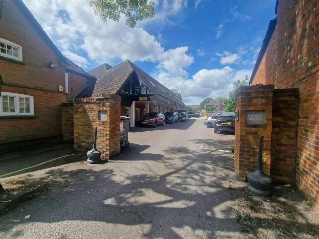 Property photo 3 of 8 Pic3CH414082025.Jpg