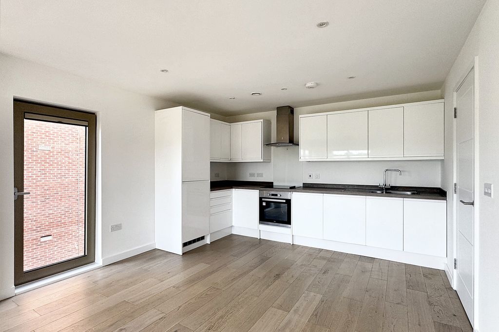 Property photo 2 of 11 Img_0199