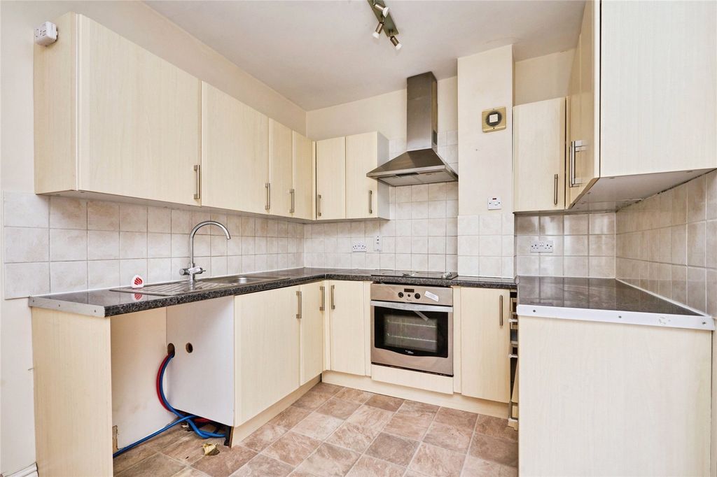 Property photo 3 of 10 Kitchen/Diner