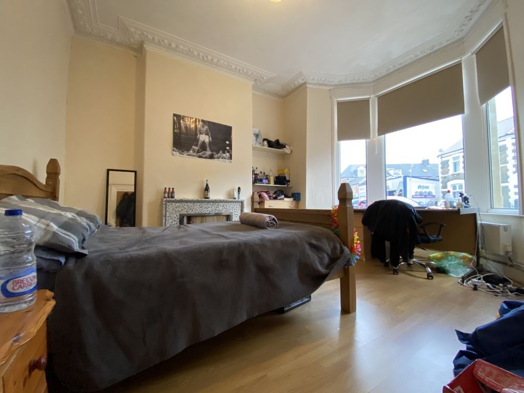 Property photo 3 of 8