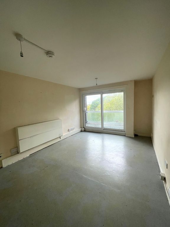 Property photo 1 of 4