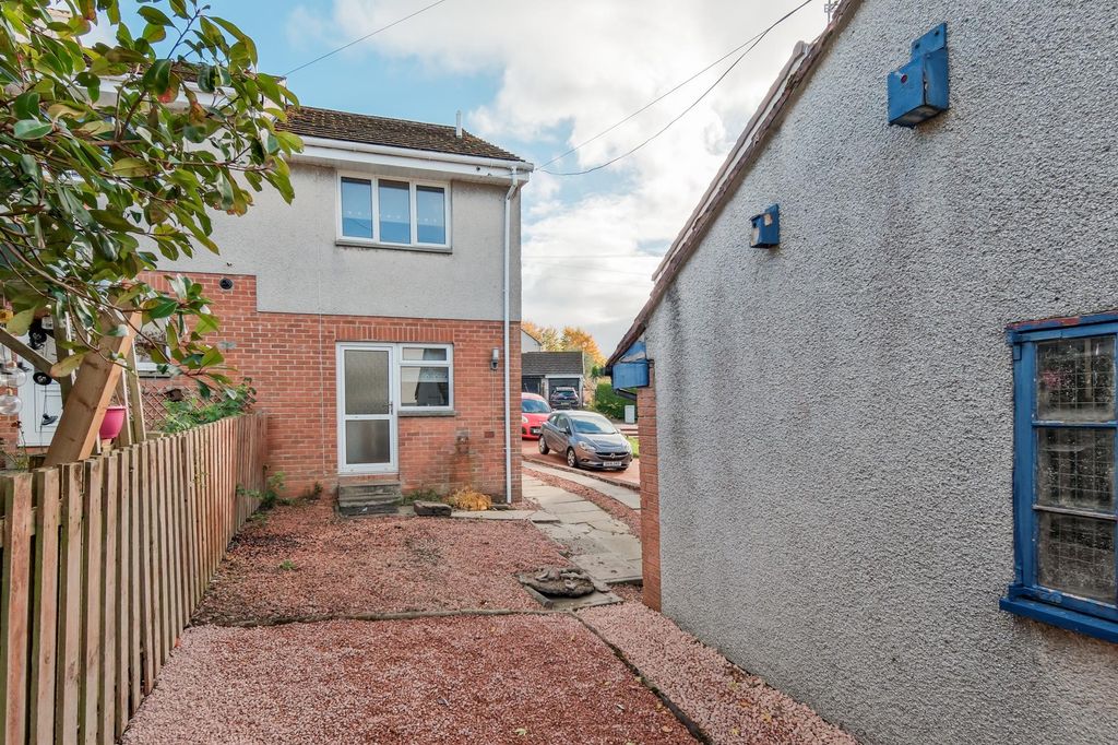 Property photo 3 of 29