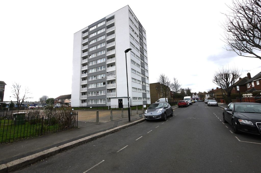 Property photo 1 of 9 4753601