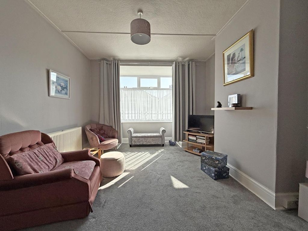 Property photo 3 of 18 Coleridge Avenue 3 - Lounge Front.Jpg