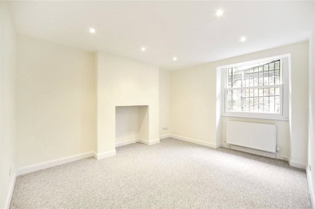 Property photo 3 of 6 Picture No. 01