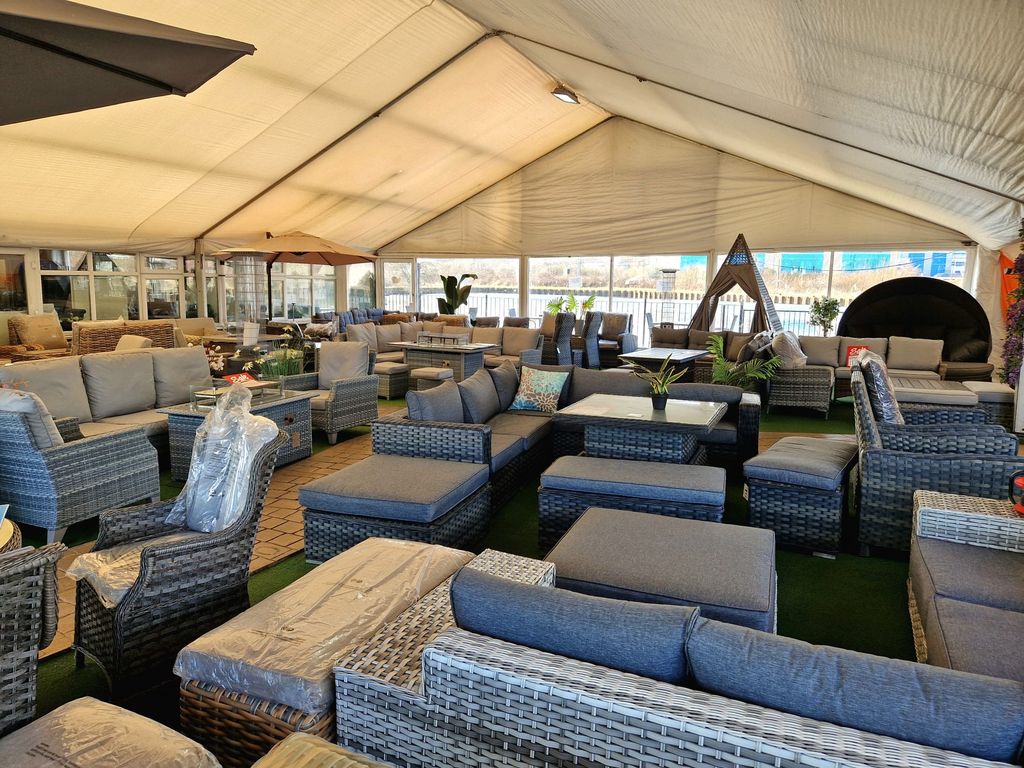 Property photo 2 of 5