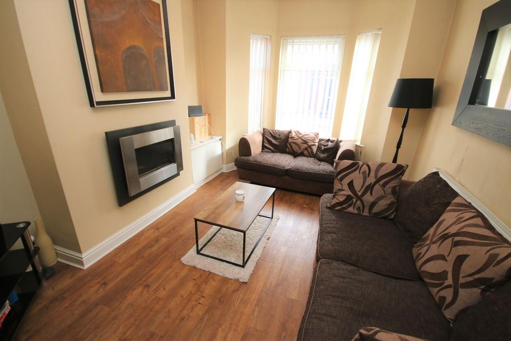 Property photo 3 of 8 Img_1374.Jpg