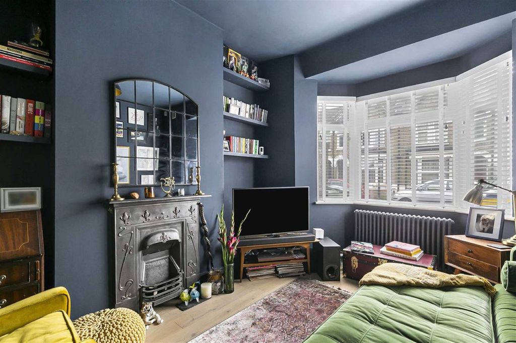 Property photo 2 of 6