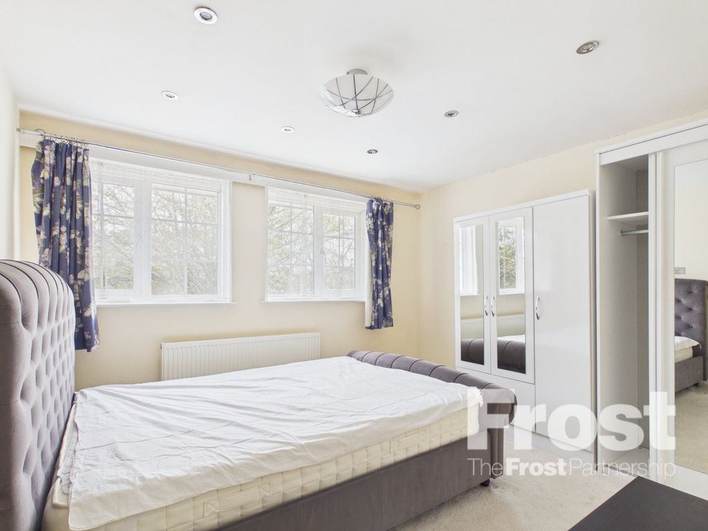 Property photo 2 of 7 Bedroom 1