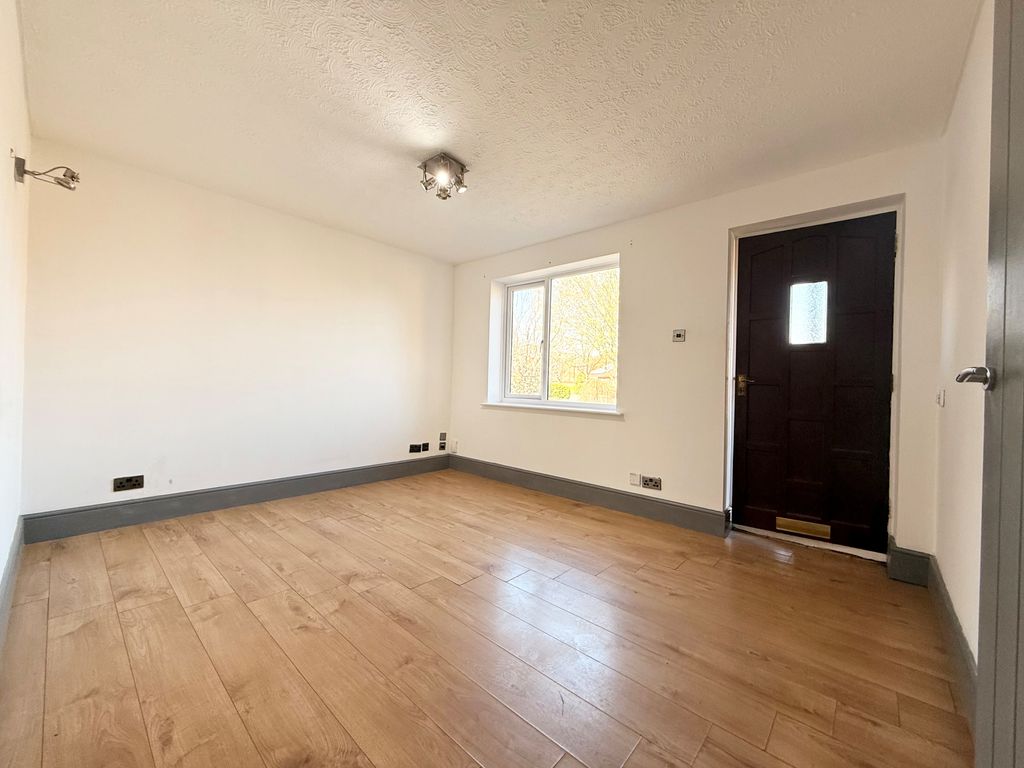 Property photo 3 of 8 Living Room