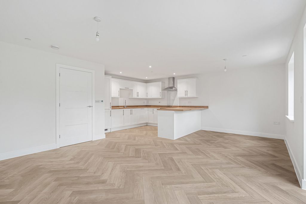 Property photo 2 of 20 Reception Room