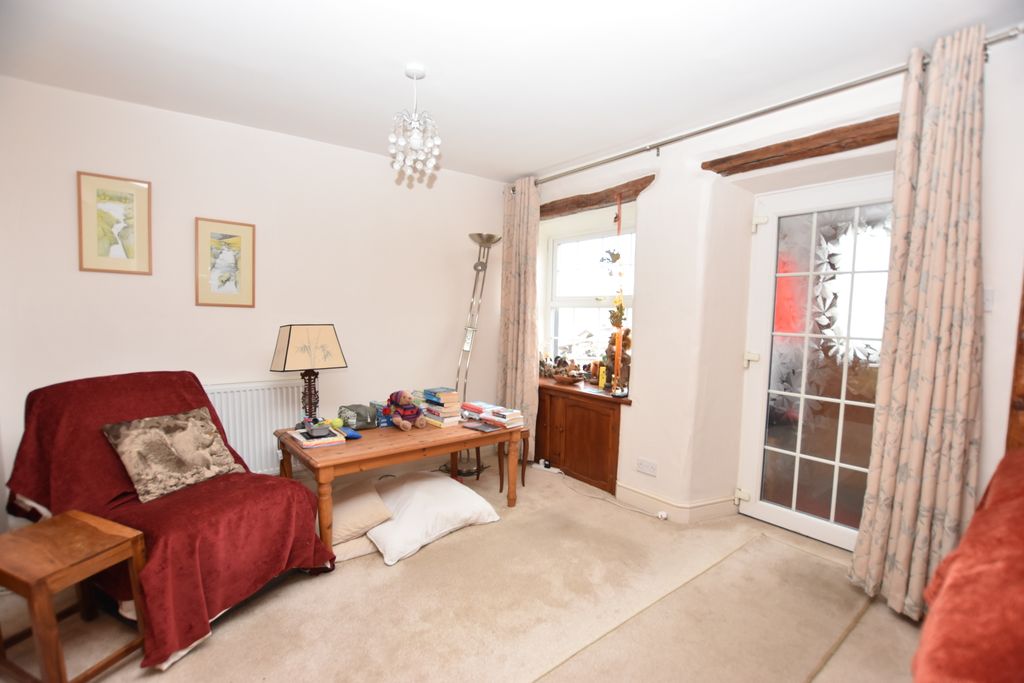 Property photo 2 of 26