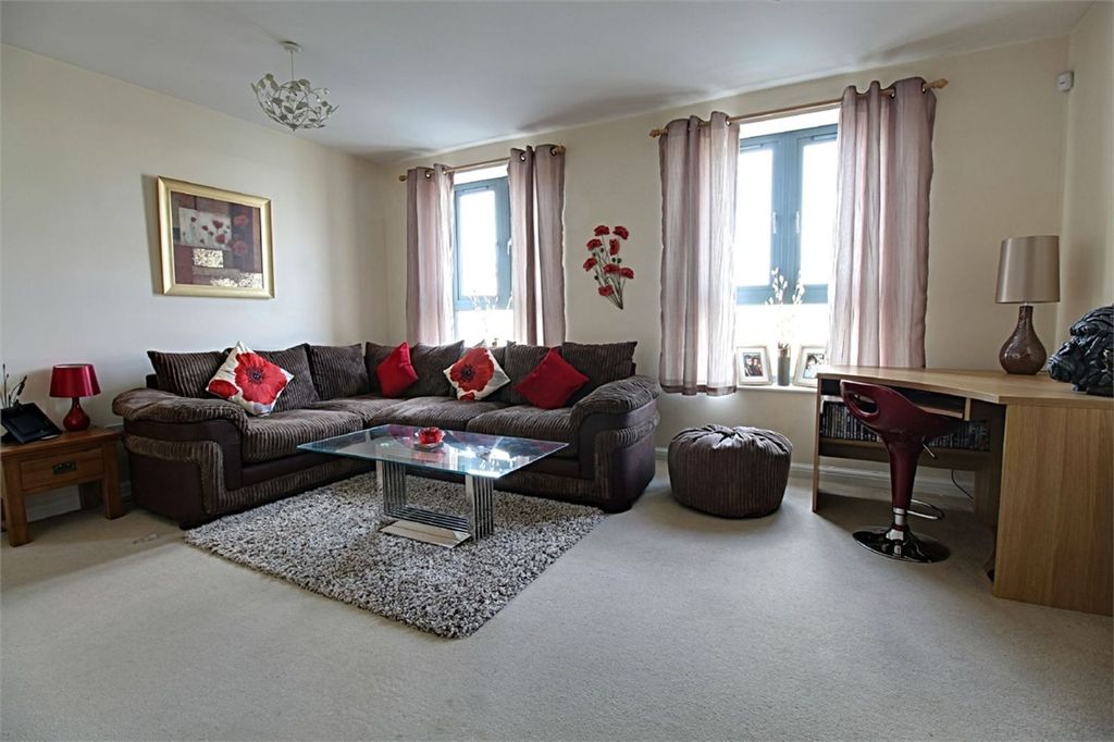 Property photo 2 of 7