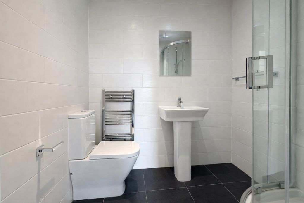 Property photo 3 of 27