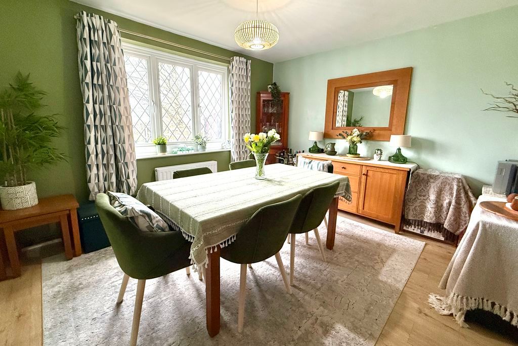 Property photo 3 of 33 Photo 14